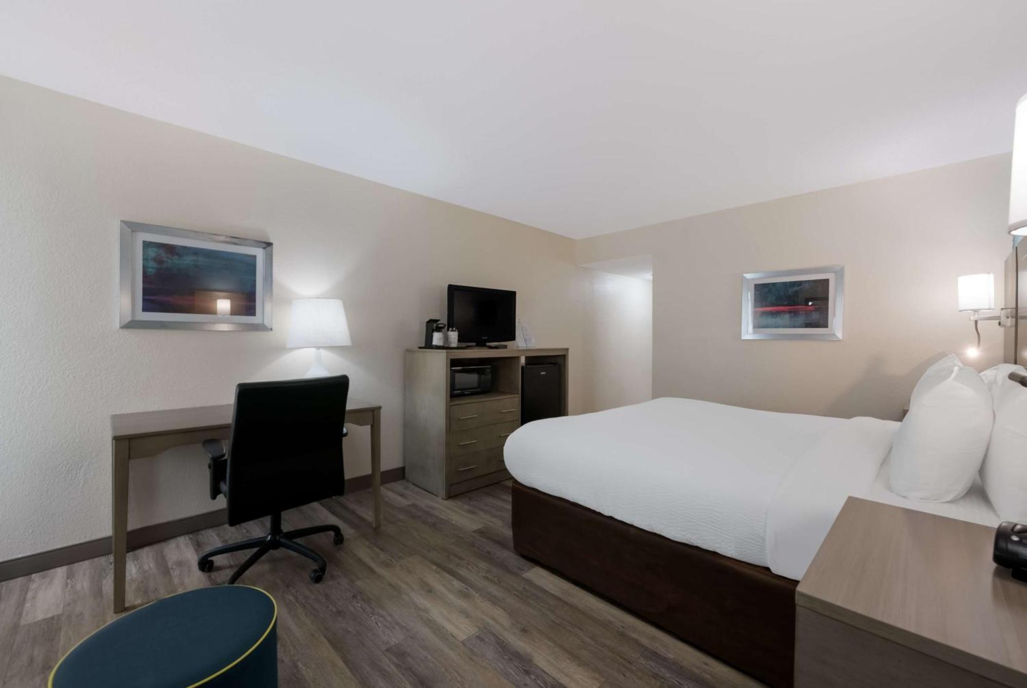 Best Western Hampton Coliseum Inn Εξωτερικό φωτογραφία