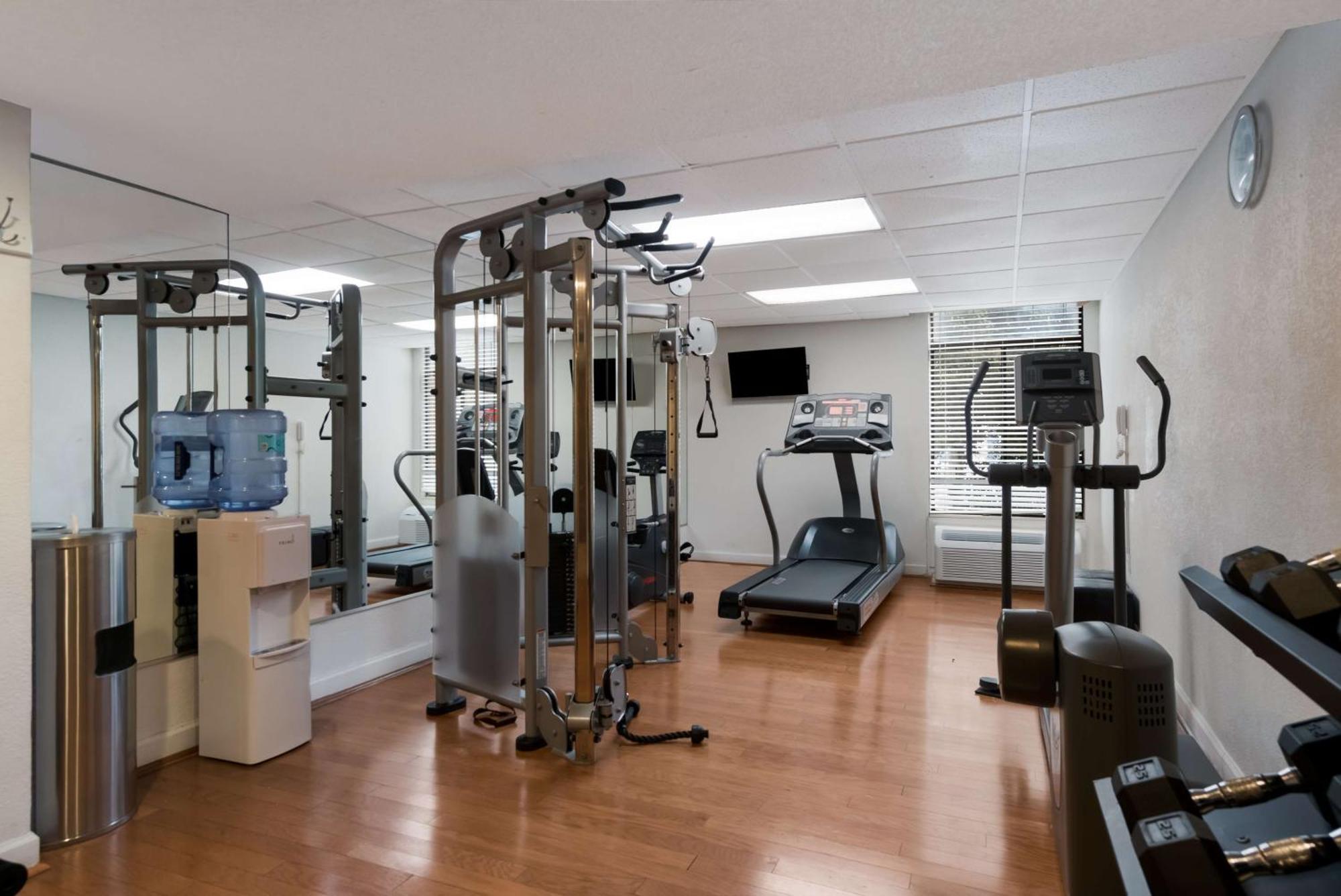 Best Western Hampton Coliseum Inn Εξωτερικό φωτογραφία